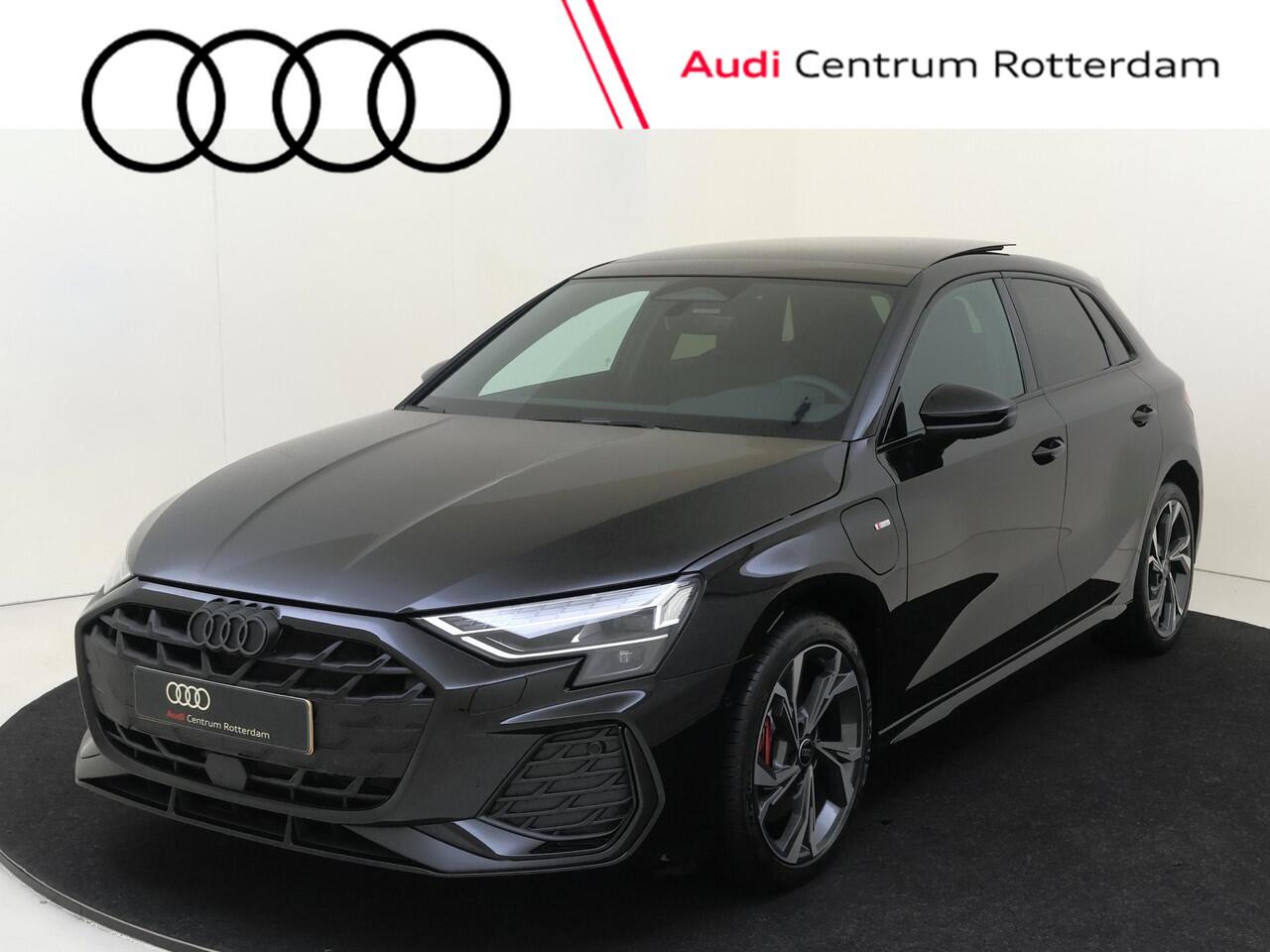 Audi A3 SPORTBACK 45 TFSI e S edition Competition | Panoramadak | Stoelverwarming | Sonos | Sfeerverlichting | Achteruitrijcamera | Keyless | Parkeerasisstent