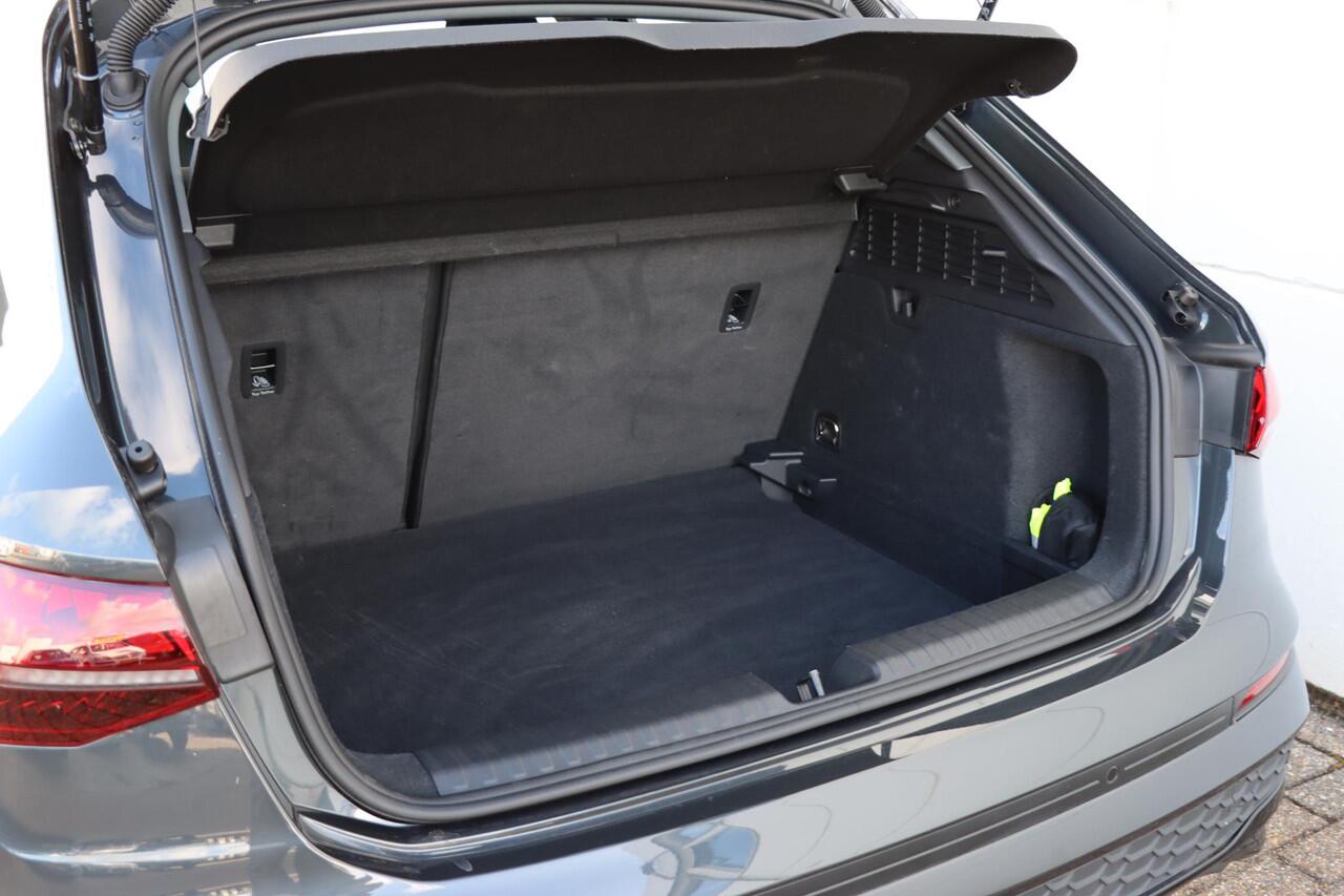 Audi A3 SPORTBACK 35 TFSI Advanced Edition 150pk S-Tronic | CarPlay | Camera | Park assist | Keyless