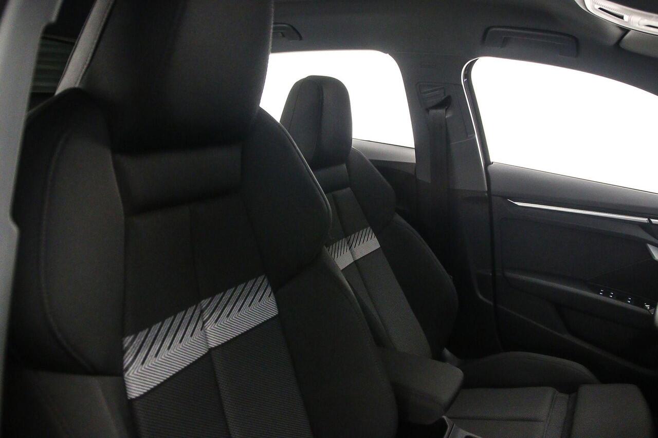 Audi A3 SPORTBACK 40 TFSI e Advanced edition | Carplay | Achteruitrijcamera | Full-led | MMI plus | Audi sound | ACC |