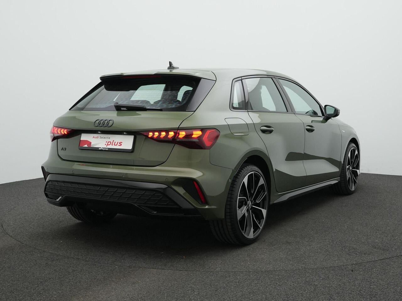 Audi A3 SPORTBACK 40 TFSI e 204 pk S-tronic S edition / S-Line | Stoelverwarming | Navigatie | Carplay