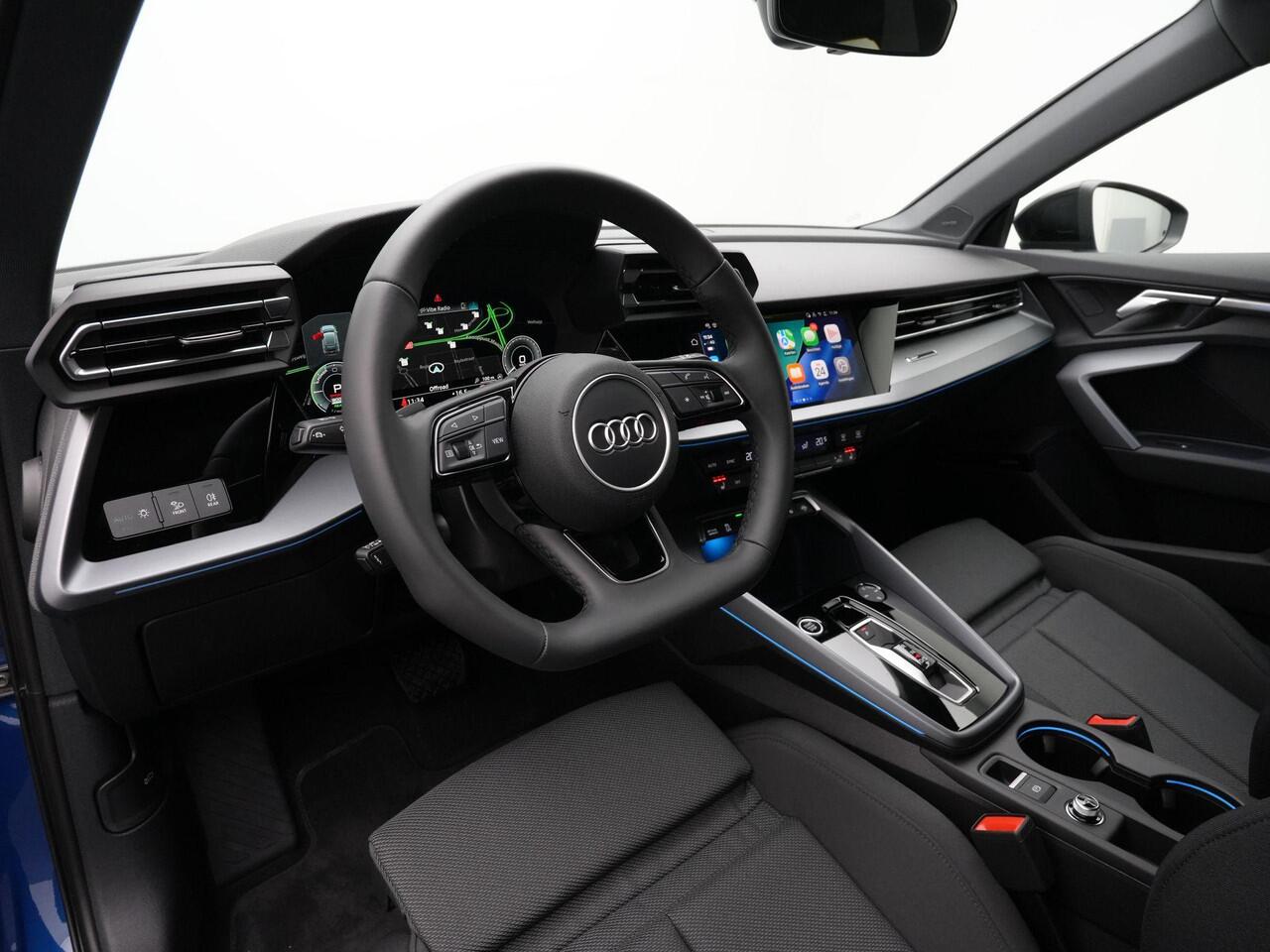 Audi A3 SPORTBACK 45 TFSI e 272 pk S-tronic S-Line | Sonos | Elektr. verstelbare stoel | Achteruitrijcamera | Stoelverwarming
