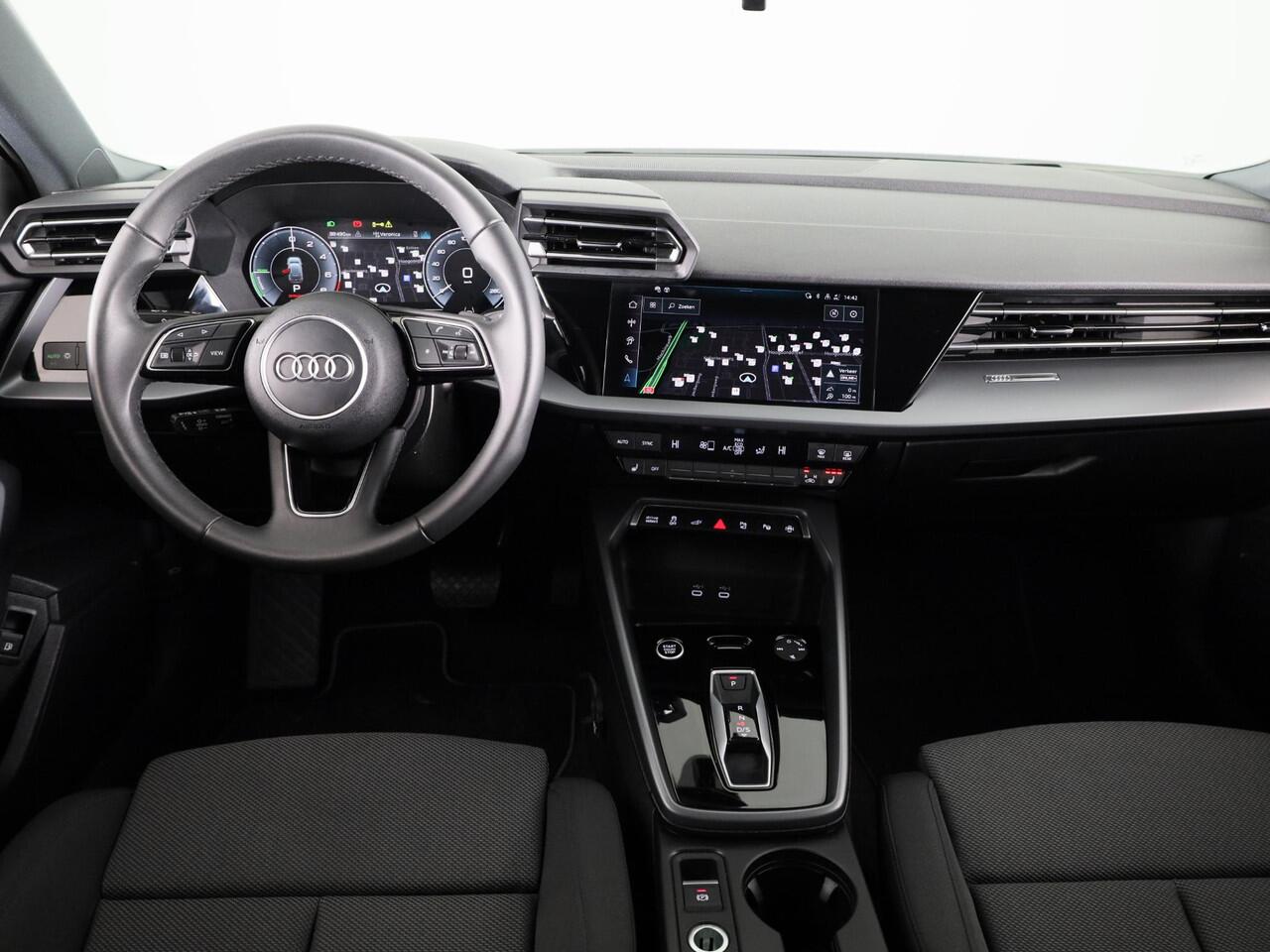 Audi A3 SPORTBACK 40 TFSI e Advanced edition 204 pk S-tronic | Verlengde garantie | Navigatie | Parkeersensoren (Park assist) | Achteruitrijcamera | Adaptieve cruise control | Stoelverwarming |