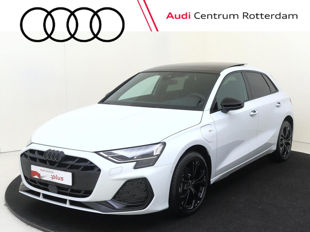 Audi A3 SPORTBACK 40 TFSI e S edition | Panoramadak | SONOS audio | Head-up display | Dodehoek detectie | Adaptieve cruise control | Stoelverwarming | Achteruitrijcamera | Parkeerassistent |