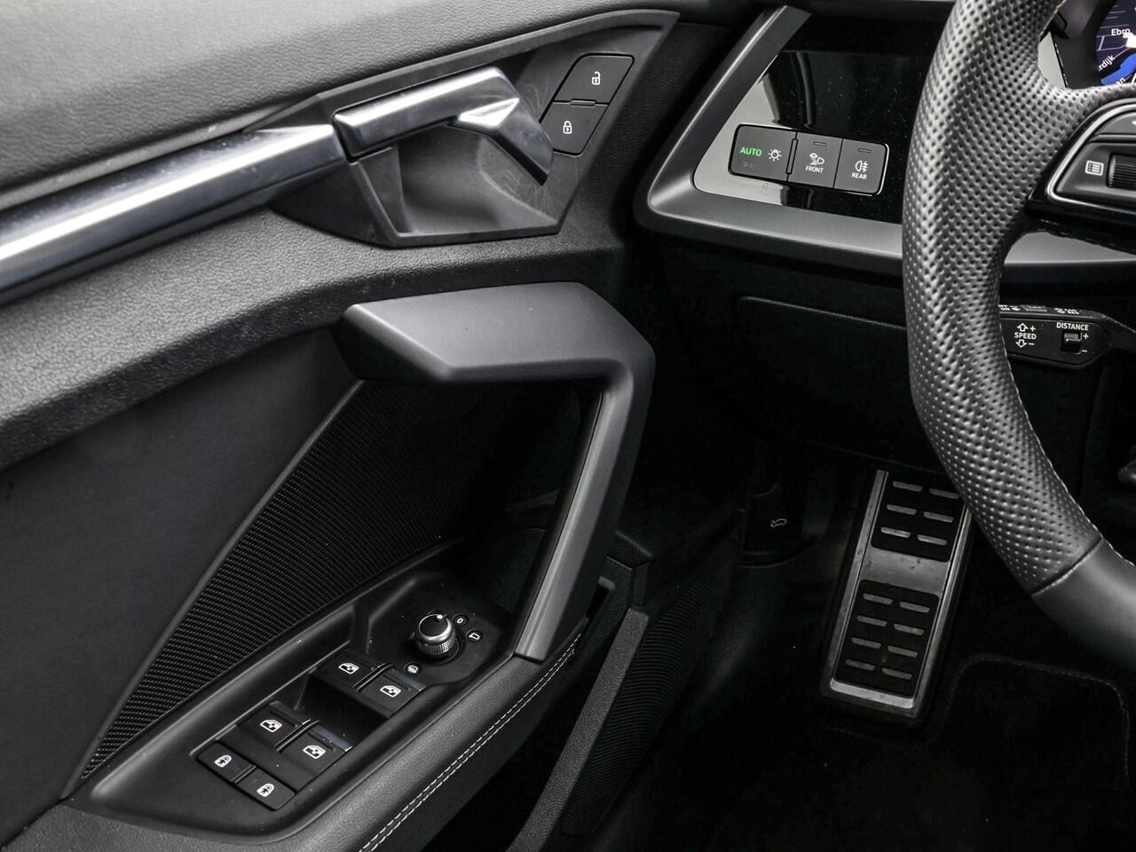 Audi A3 SPORTBACK 40 TFSIe S-tronic 204pk S Edition · Camera · Parkeerassistent · Zwart Optiek Pakket Plus · ACC · Stoelverwarming · Apple/Android Car Play · Garantie t/m 23-06-2029 of 100.000km