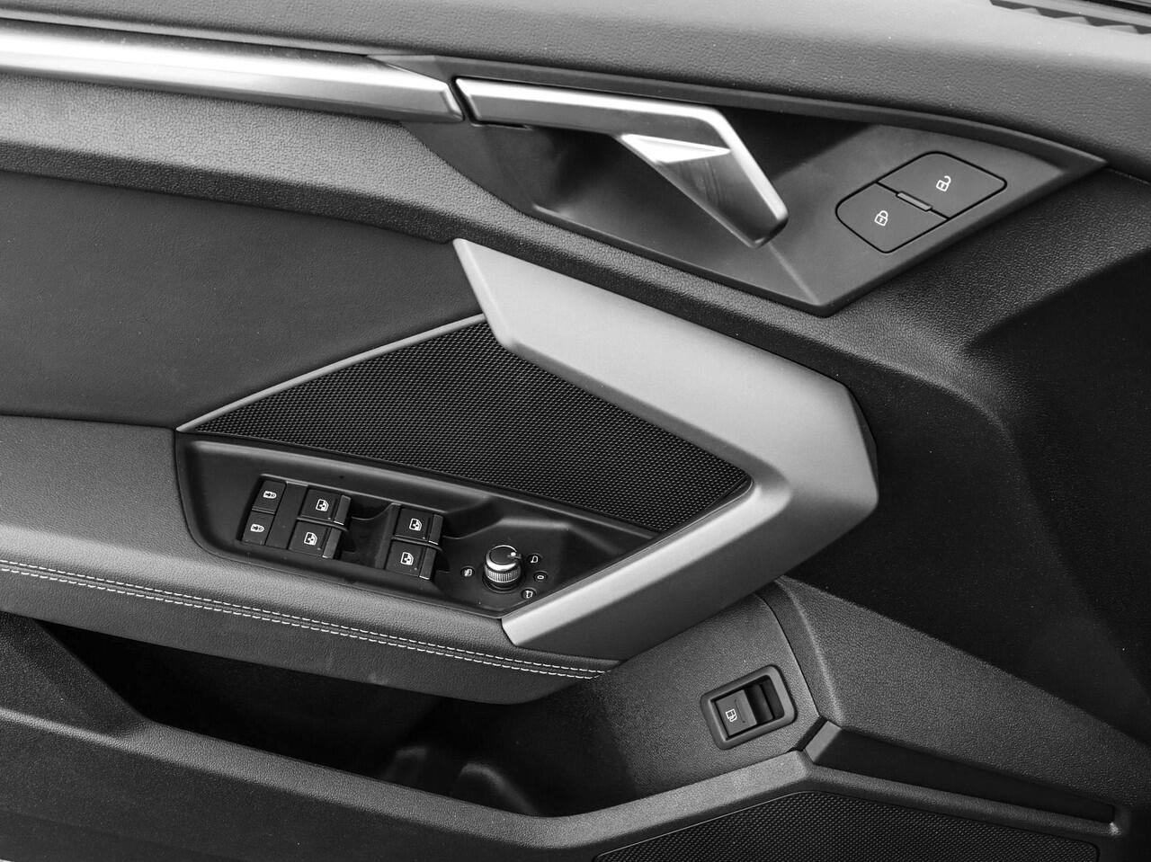 Audi A3 SPORTBACK 40 TFSIe 204pk S-tronic S edition · Camera · Apple/Android Car Play · Navigatie · Stoelverwarming · P-Sensoren · 18'' Inch · Garantie t/m 06-05-2029 of 100.000km