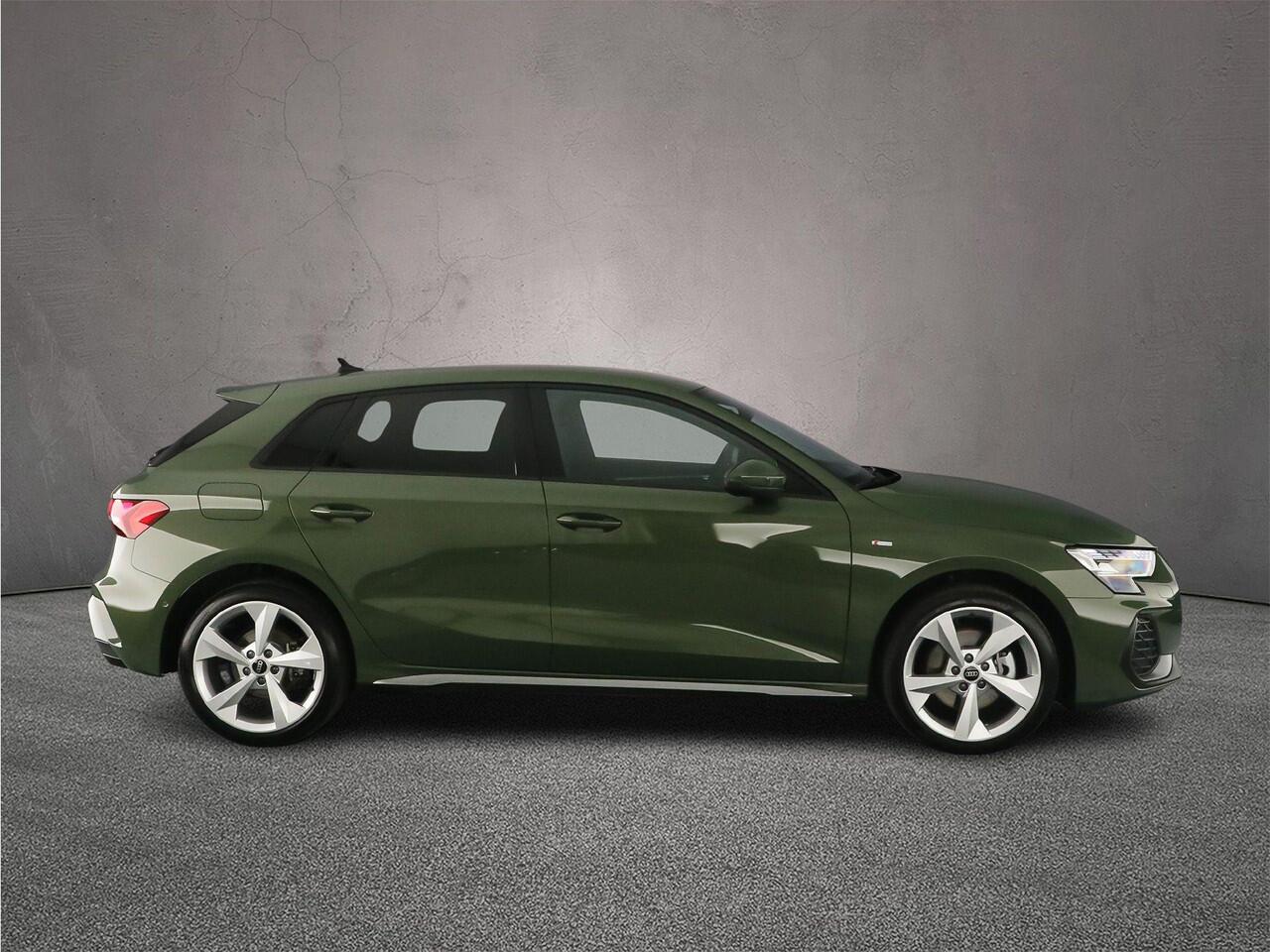 Audi A3 SPORTBACK 40 TFSI e S edition | Trekhaak | Sonos | Achteruitrijcamera | Matrix-led | ACC | Carplay |