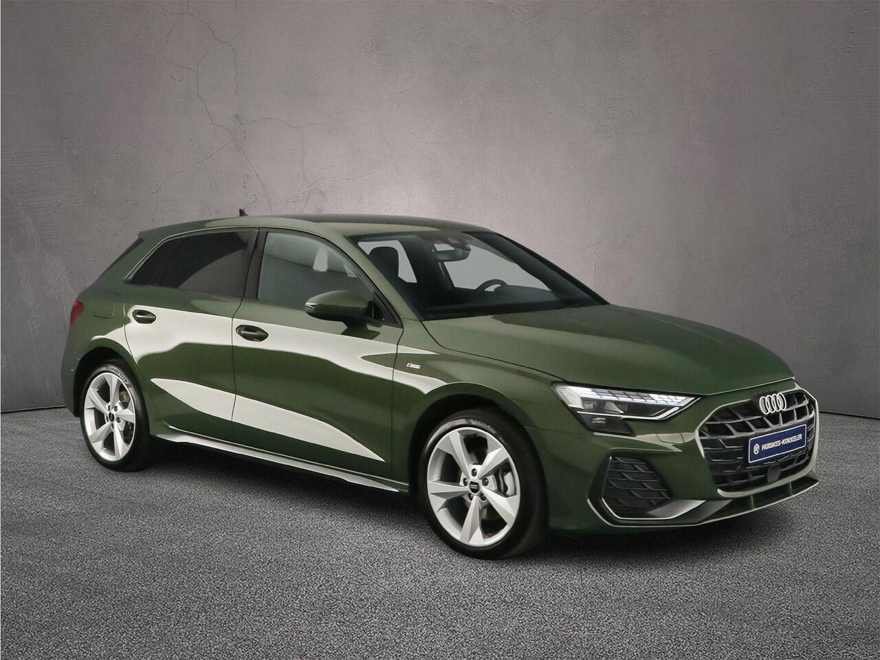 Audi A3 SPORTBACK 40 TFSI e S edition | Trekhaak | Sonos | Achteruitrijcamera | Matrix-led | ACC | Carplay |