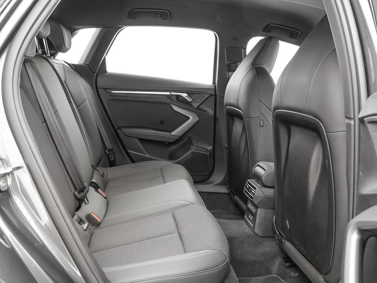 Audi A3 SPORTBACK 40 TFSIe 204pk S-Tronic S Edition · Camera · ACC · Apple/Android Car Play · Parkeer Assistent · Stoelverwarming · Sportstoelen · Garantie t/m 10-06-2029 of 100.000km