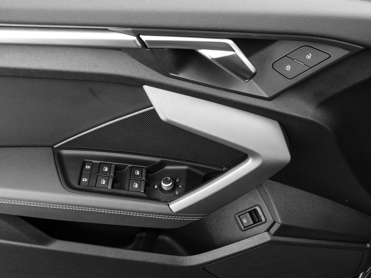 Audi A3 SPORTBACK 40 TFSIe 204pk S-Tronic S Edition · Camera · ACC · Apple/Android Car Play · Parkeer Assistent · Stoelverwarming · Sportstoelen · Garantie t/m 10-06-2029 of 100.000km