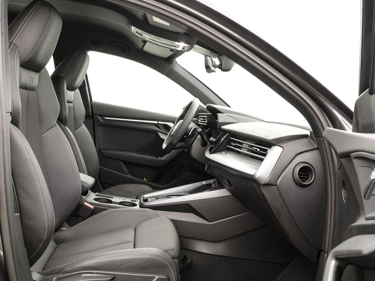 Audi A3 SPORTBACK 40 TFSIe 204pk S-Tronic S Edition · Camera · ACC · Apple/Android Car Play · Parkeer Assistent · Stoelverwarming · Sportstoelen · Garantie t/m 10-06-2029 of 100.000km