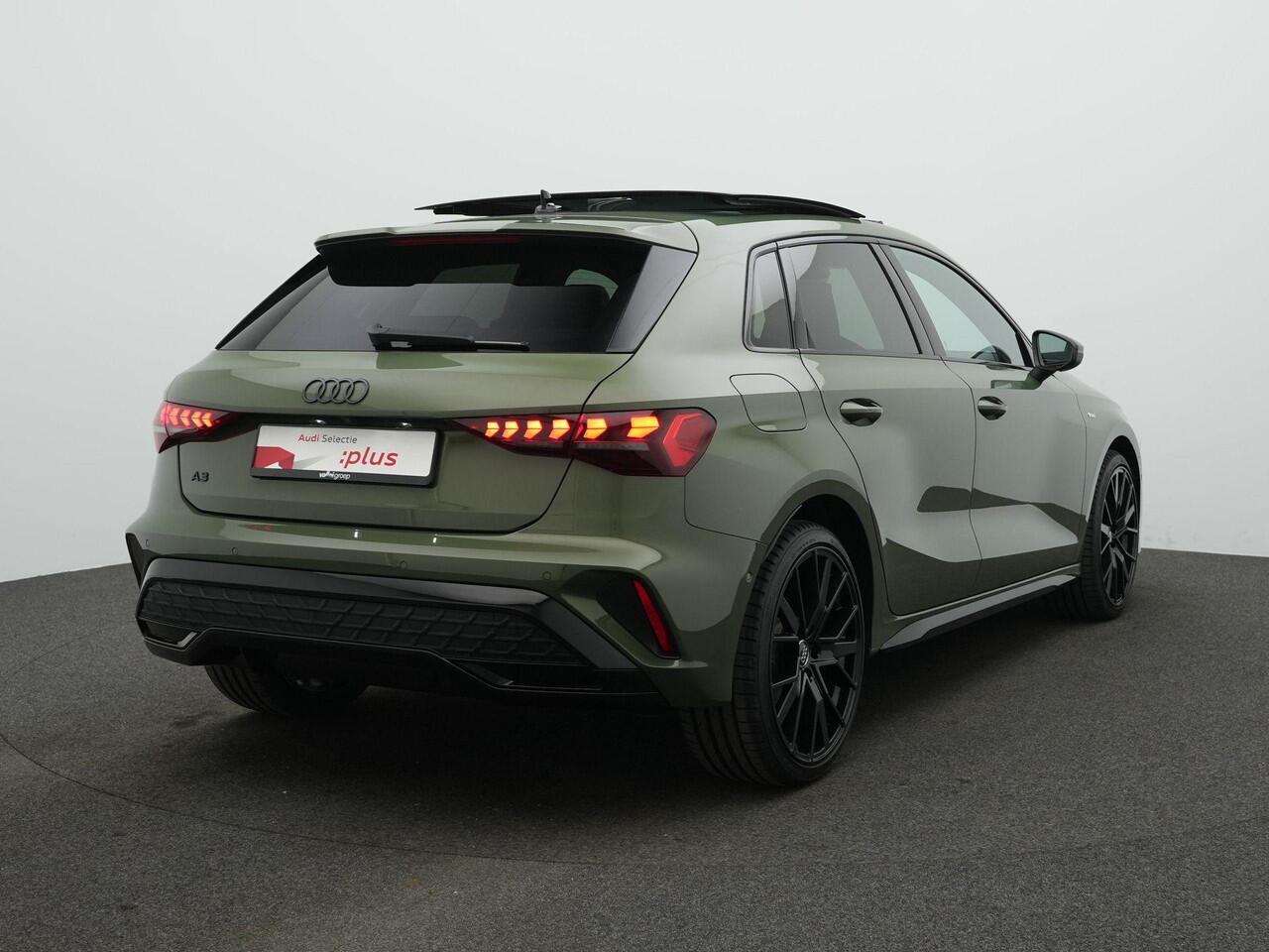 Audi A3 SPORTBACK 40 TFSI e 204 pk S edition / S-Line | Panoramadak | Achteruitrijcamera | Stoelverwarming | Adaptive Cruise