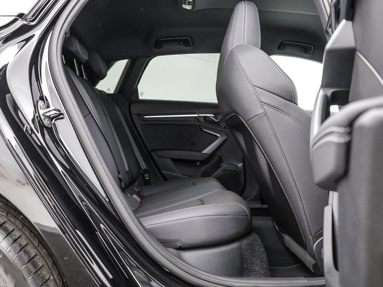 Audi A3 SPORTBACK 40 TFSIe 204pk S-tronic S edition · Camera · Apple/Android Car Play · Navigatie · Stoelverwarming · Zwart optiek · P-Sensoren · 17'' Inch · Garantie t/m 12-06-2029 of 100.000km