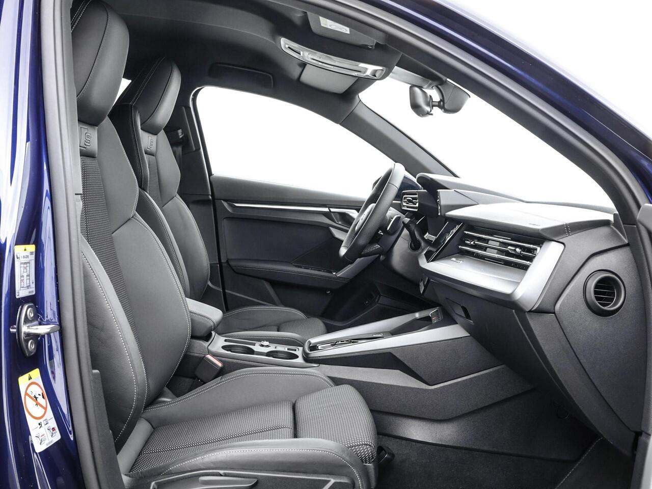 Audi A3 SPORTBACK 40 TFSIe 204pk S-tronic S edition · Camera · Apple/Android Car Play · Navigatie · P-Sensoren · Park Assist · 17'' Inch · Garantie t/m 08-07-2029 of 100.000km
