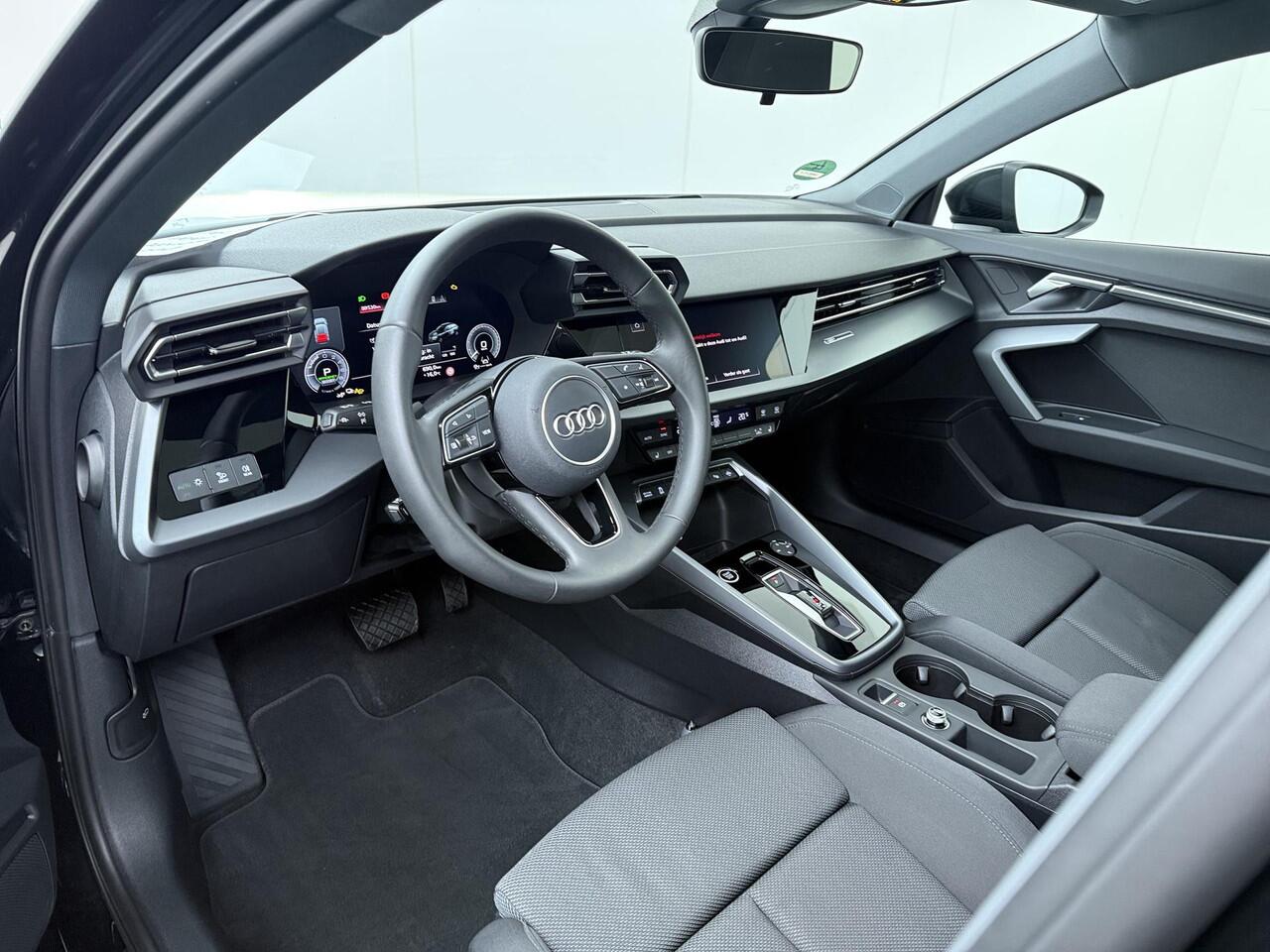 Audi A3 SPORTBACK 40 TFSI e Advanced edition | 204 PK | SoH 98% | Automaat | Panoramadak | Adaptive cruise control | Achteruitrijcamera |