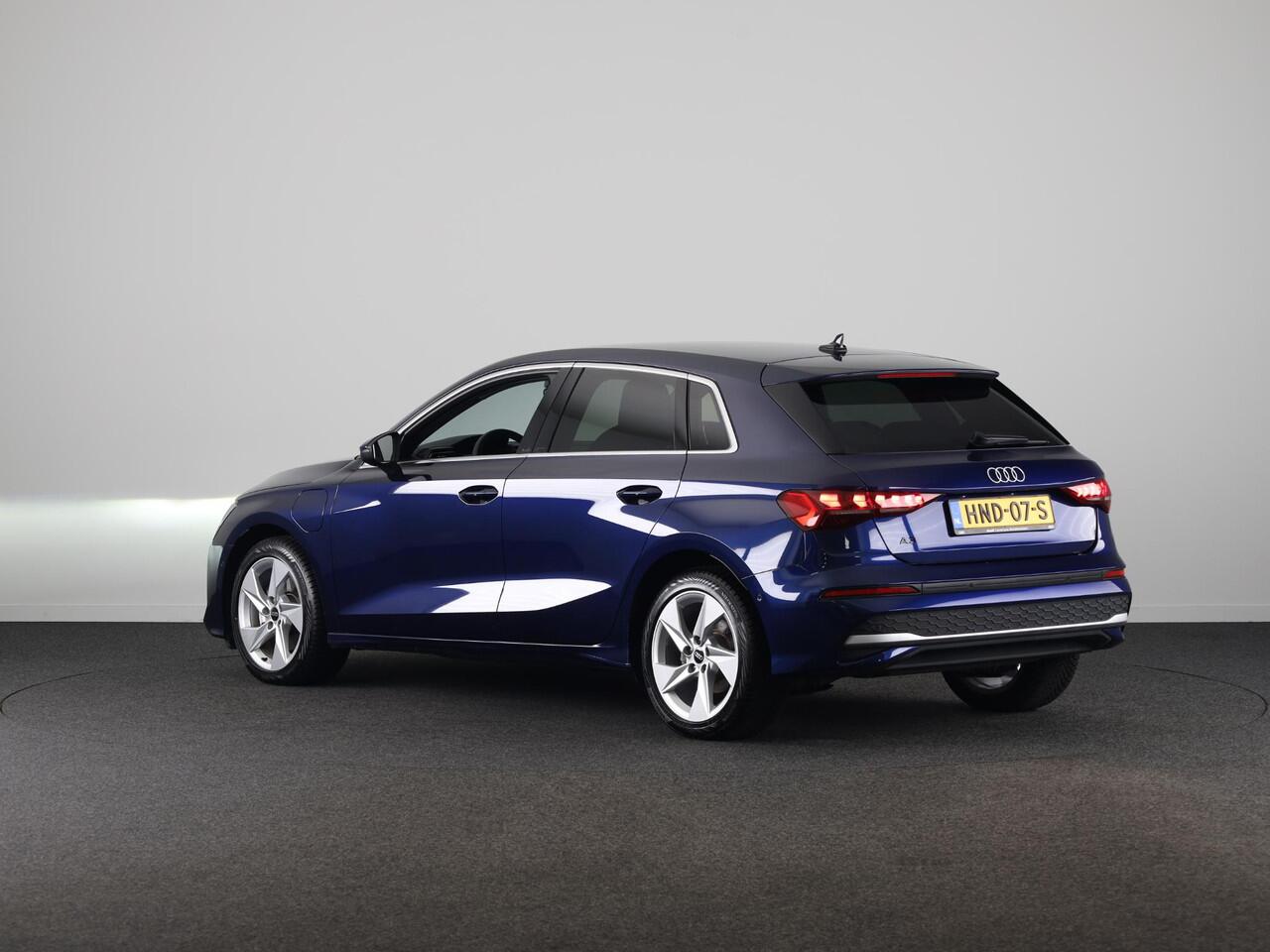 Audi A3 SPORTBACK 40 TFSI e Advanced edition 204pk | Verlengde garantie | Navigatie | Extra getint glas | Verwarmbare voorstoelen