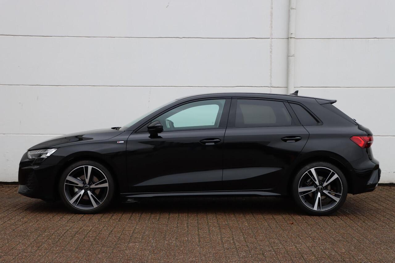 Audi A3 SPORTBACK 30 TFSI S edition 115pk S-Tronic | S-Line | ACC | Park assist | CarPlay