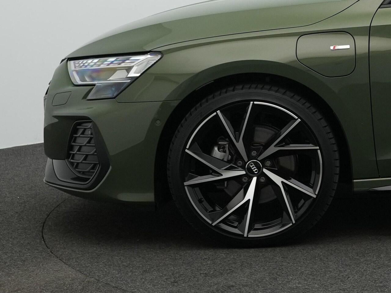 Audi A3 SPORTBACK 40 TFSI e 204 pk S edition / S-Line | Stoelverwarming | Adaptive Cruise | Parkeersensoren voor/achter