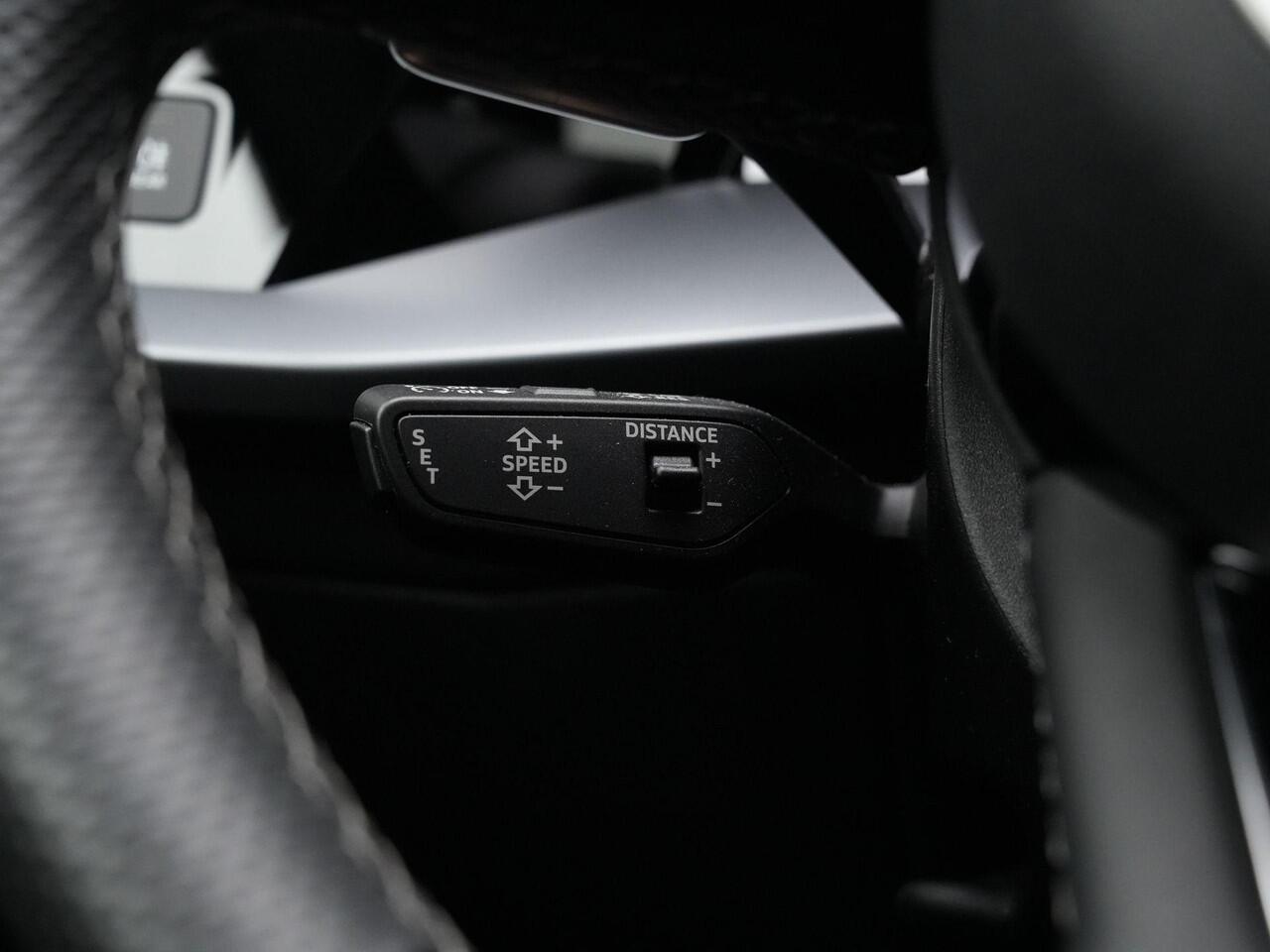 Audi A3 SPORTBACK 40 TFSI e 204 pk S edition / S-Line | Stoelverwarming | Adaptive Cruise | Parkeersensoren voor/achter