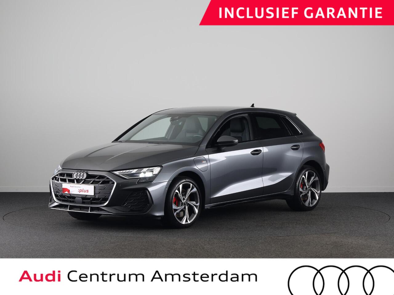 Audi A3 SPORTBACK 45 TFSI e S edition Competition 272 pk S-tronic | Verlengde garantie | Navigatie | Parkeersensoren (Park assist) | Achteruitrijcamera | Stoelverwarming | S-Line |