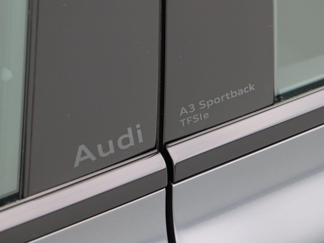 Audi A3 SPORTBACK Advanced edition 40 TFSI e | 204 PK | Zwart optiek | 17 inch velgen | Achteruitrij camera | Stoel. verwarm. | Audi drive select |