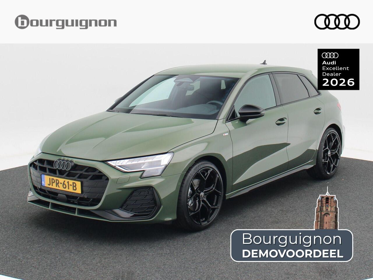 Audi A3 SPORTBACK 35 TFSI | S edition | | Privacy glas | Sonos 3d | 19 inch | Comfortsleutel | Matrix Led |