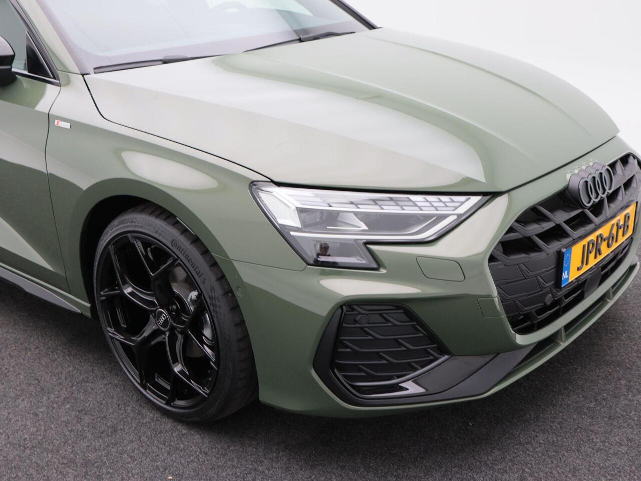 Audi A3 SPORTBACK 35 TFSI | S edition | | Privacy glas | Sonos 3d | 19 inch | Comfortsleutel | Matrix Led |