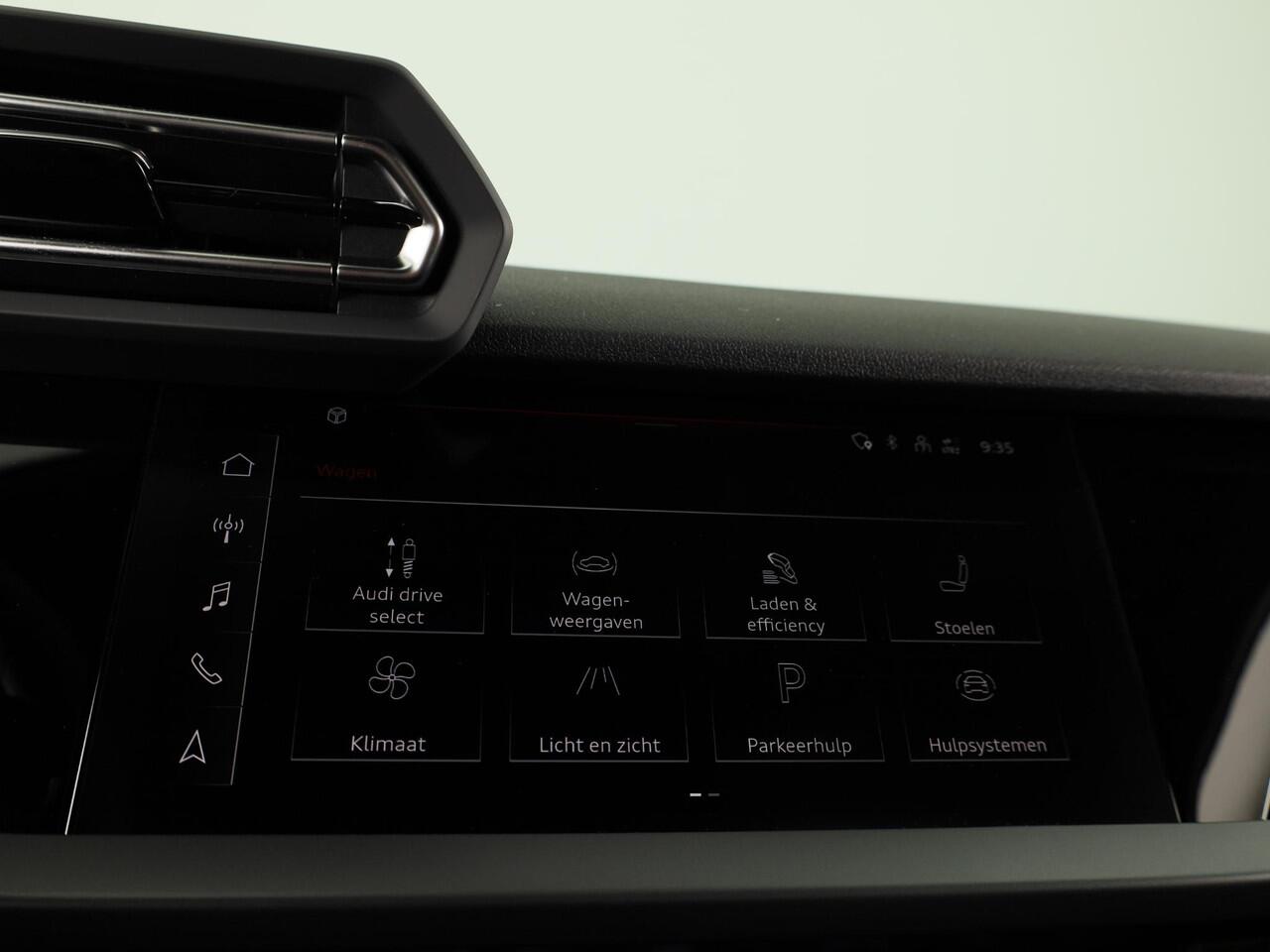 Audi A3 SPORTBACK Pro Line 40 TFSI e 204 pk | Parkeerhulp plus | Stoelverwarming voor | Automatische klimaatregeling | Audi smartphone interface |