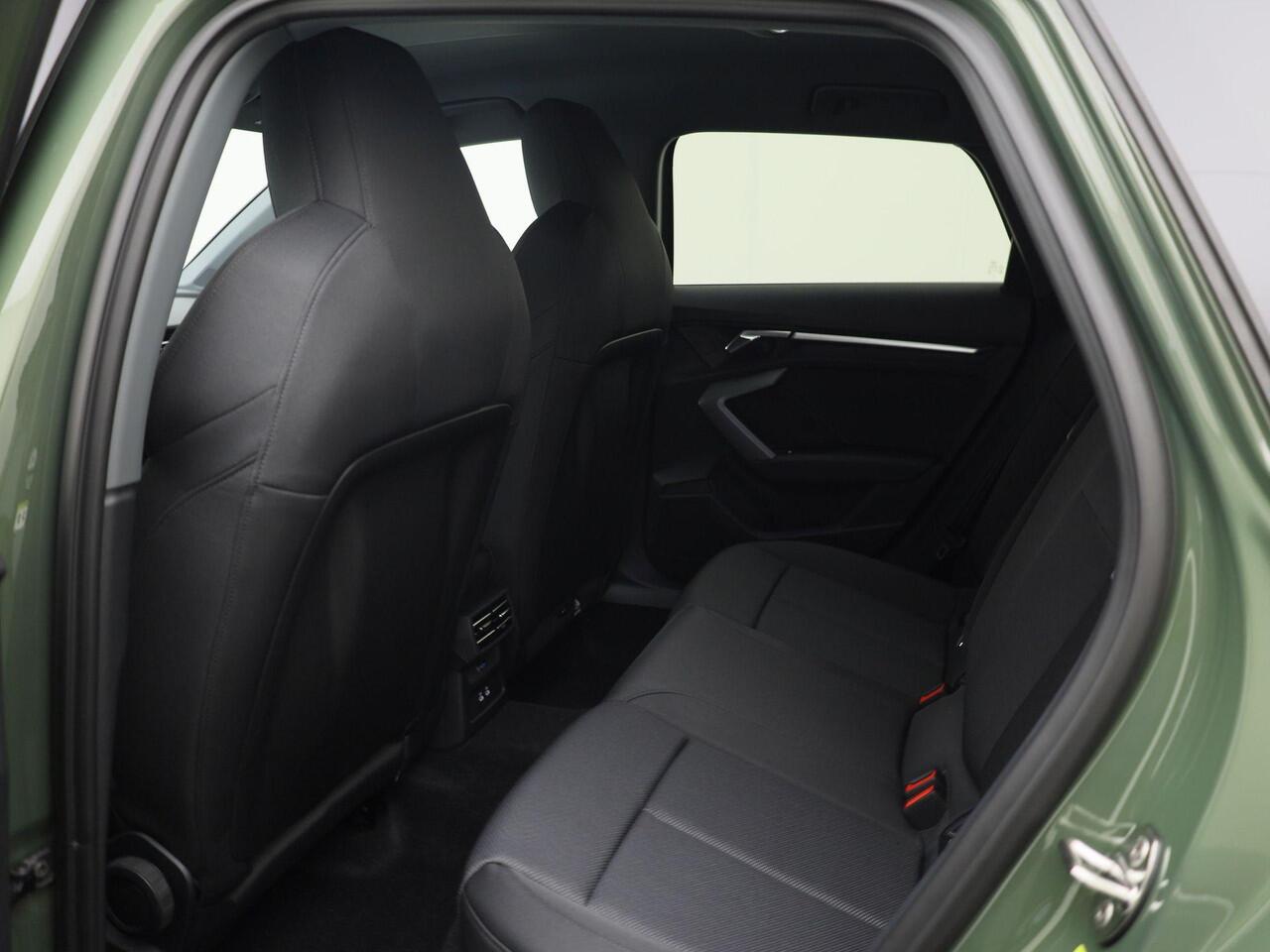 Audi A3 SPORTBACK 40 TFSI e Advanced edition 204 PK · Assist. pakket Driving+Parking plus · Optiekpakket zwart plus · Privacy glas