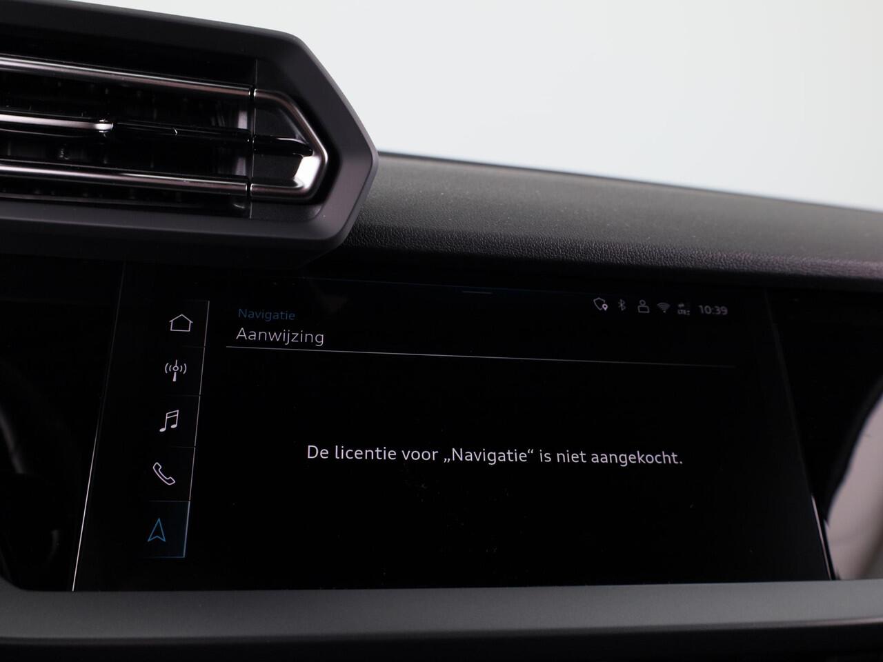 Audi A3 SPORTBACK 40 TFSI e Pro Line 204pk | 18 inch Lichtmetalen velgen | Parkeercamera| Navigatie via App | Stoelverwarming