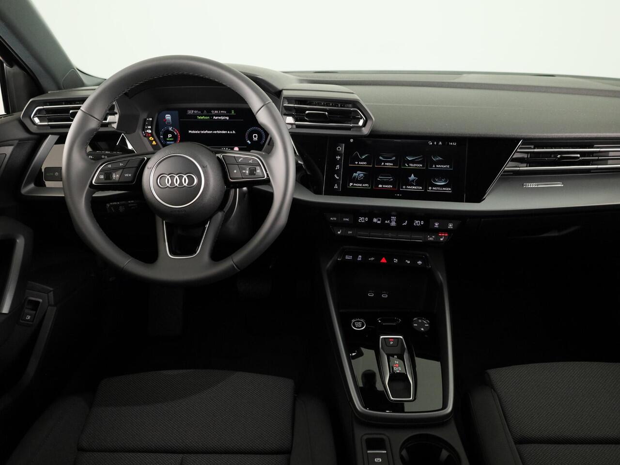 Audi A3 SPORTBACK Pro Line 40 TFSI e 204 pk | Assis.pak Driving+Parking plus | Led v+a, dyna. knipper. achter | Sportstoelen zwarte stof | Stoelverwarming voor |