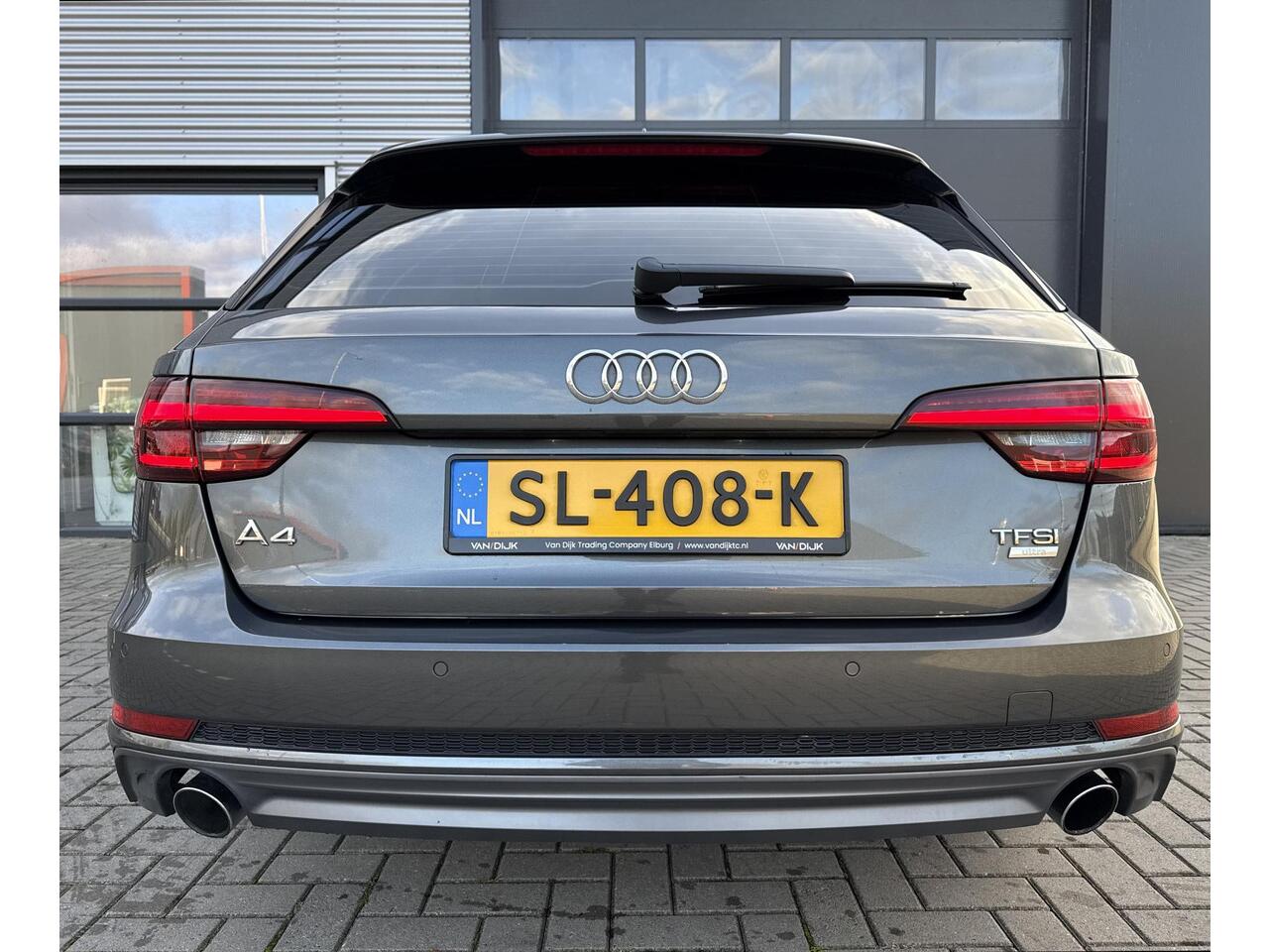 Audi A4 Avant 2.0 TFSI MHEV Sport S line edition 190PK ?B&O Sound ?Massagestoel Half Leder ?Full LED ?Navigatie ?Drive Select ?Bluetooth Telefoon & Media ?Climate ?Cruise ?Parkeersensoren ?Lichtmetaal 18" ?Trekhaak