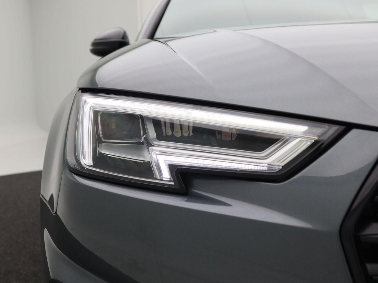 Audi A4 Limousine 35 TFSi 150 Pk Automaat Sport S line black edition | Full LED | Navigatie | Leder | 19 Inch | Privacy Glass | Camera | Stoelverwarming | 94.808 Km!!