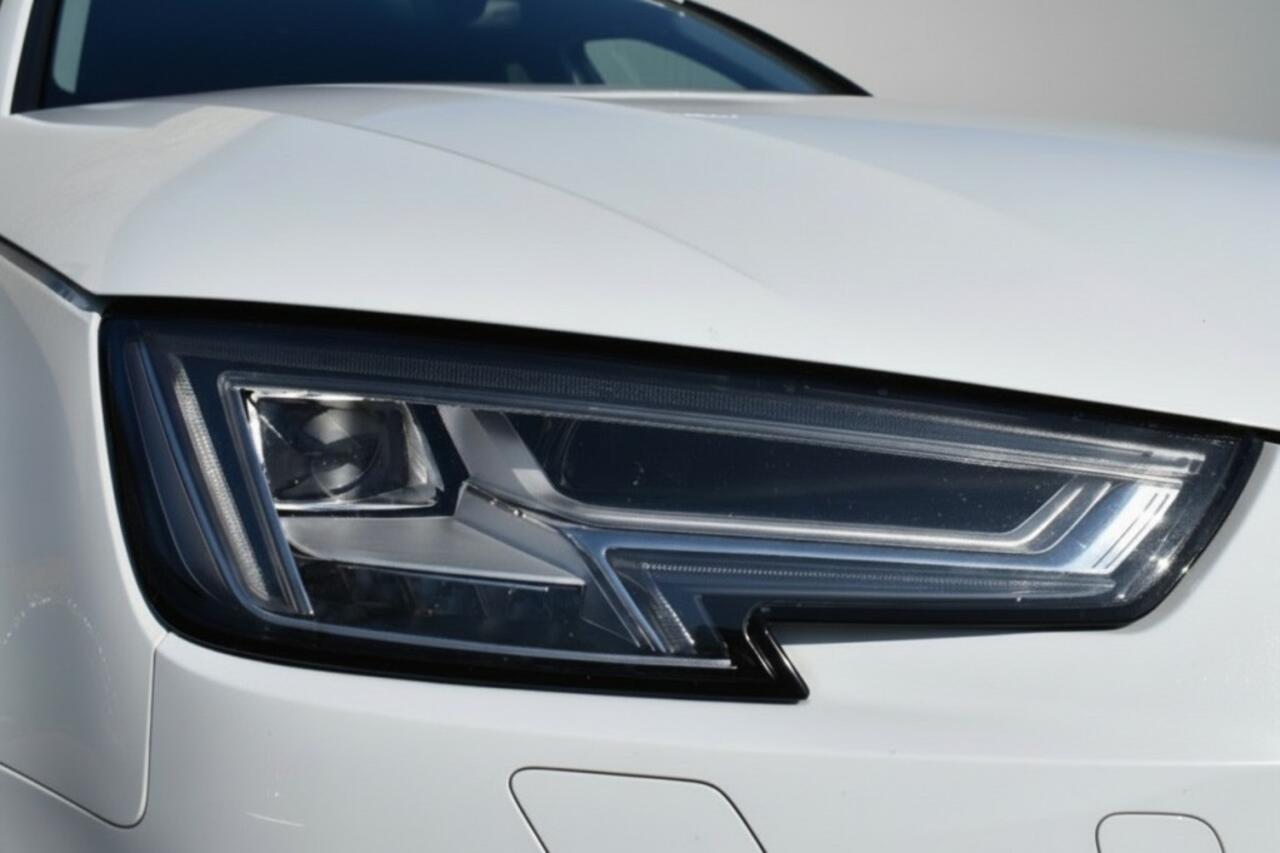 Audi A4 35 TFSI S-LINE, Xenon, Navi, AUT