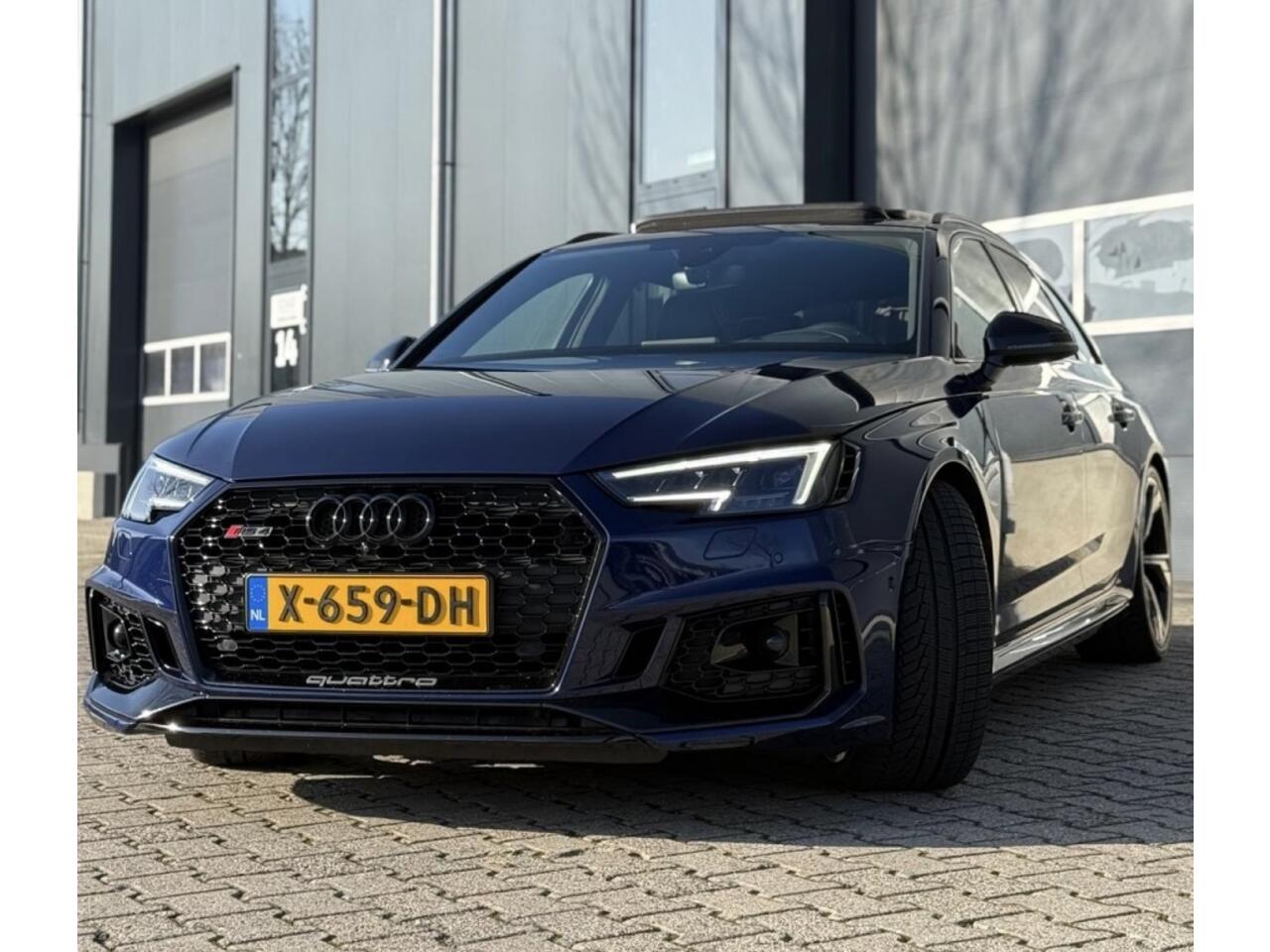 Audi A4 Avant 2.9 TFSI RS4 q. PL+ Massage Pano VOL