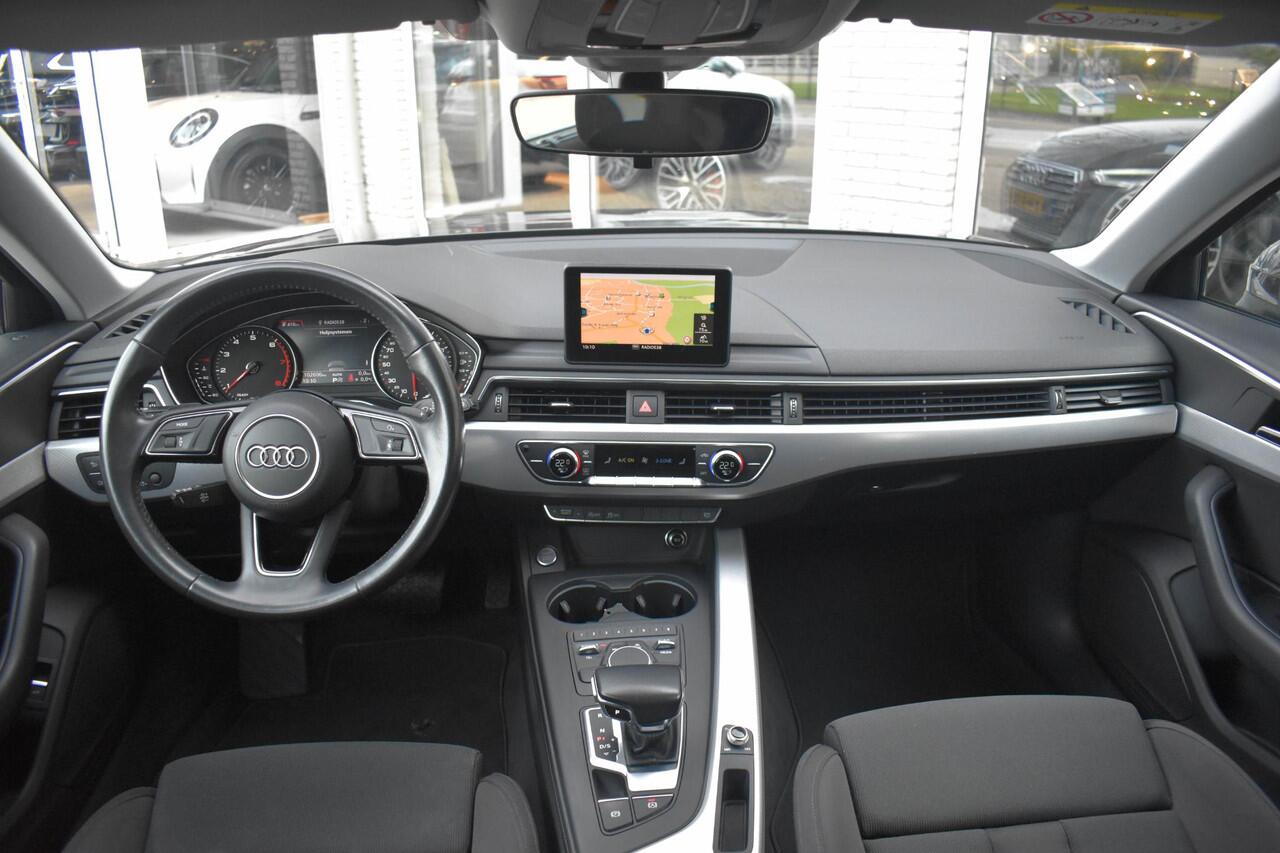 Audi A4 Avant 35 TFSI Sport Trekhaak Navi Xenon/LED