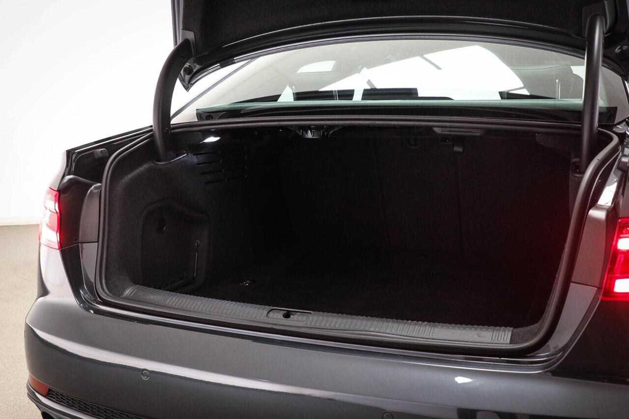 Audi A4 Limousine 1.4 TFSI Sport S-line edition | CLIMA | HALF LEDER | 19"