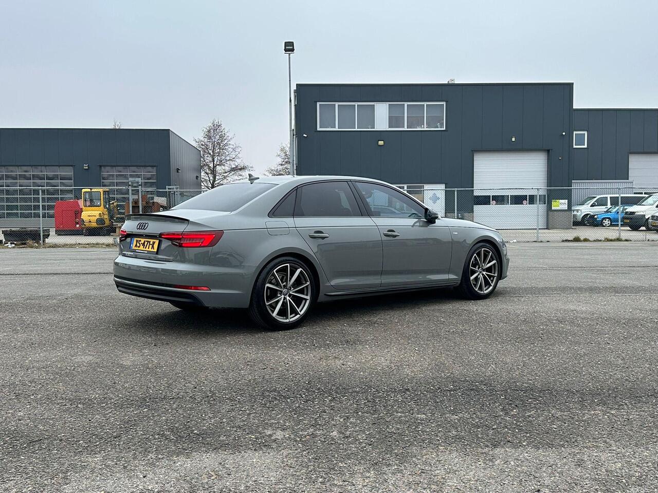 Audi A4 Limousine 1.4 TFSI Sport S line black edition