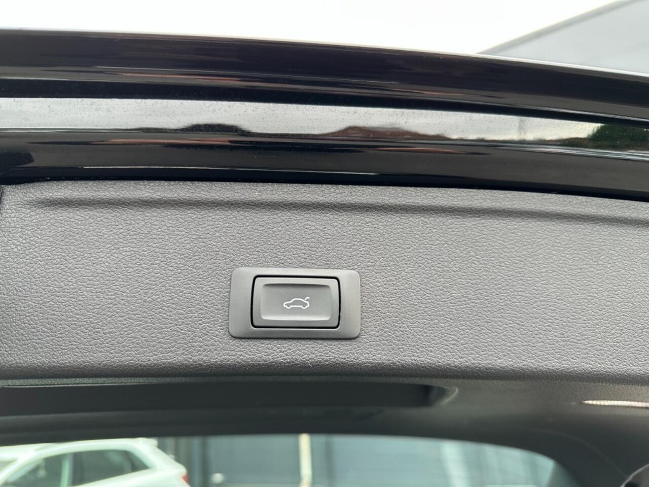 Audi A4 A4-Avant 35 TFSi Business Edition Camera Leder