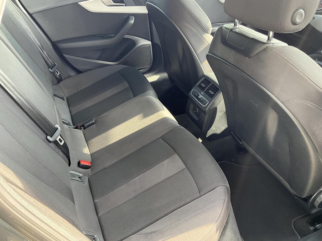 Audi A4 Avant 40 TFSI 190 pk Launch edition Sport S-Line