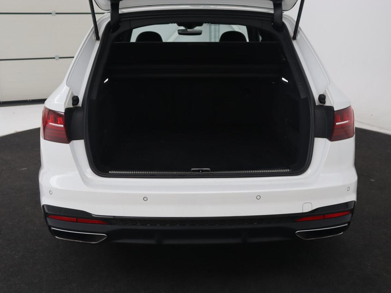 Audi A4 Avant 35 TFSI Launch edition Sport | Navigatie | Full LED | S-Line | Cruise Control | Elektrische Achterklep | Carplay