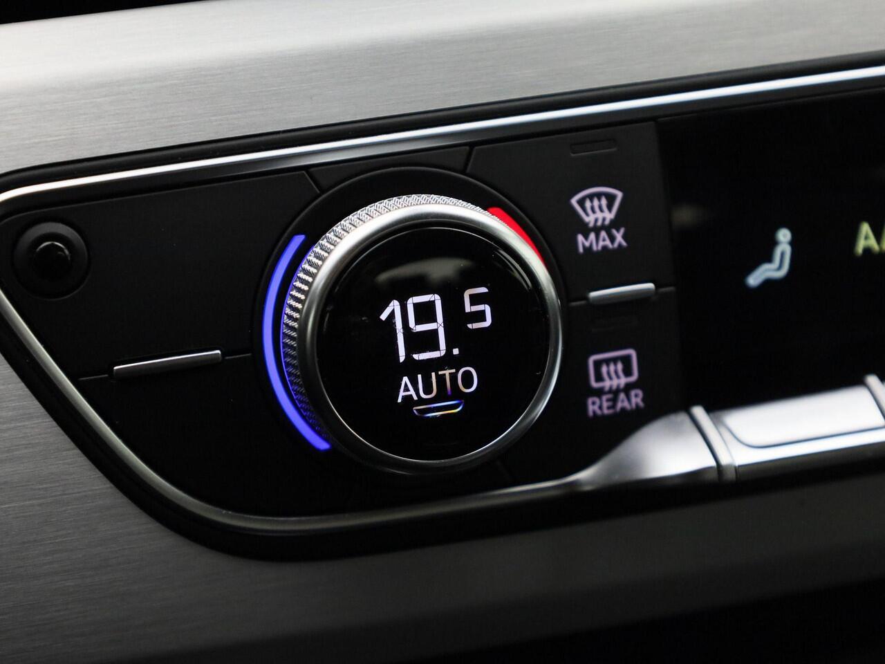 Audi A4 Avant 35 TFSI/150PK Launch edition Sport · S Line · Navigatie · Virtual Cockpit · Apple/Android Car Play · 18'' · Leder/stof ·