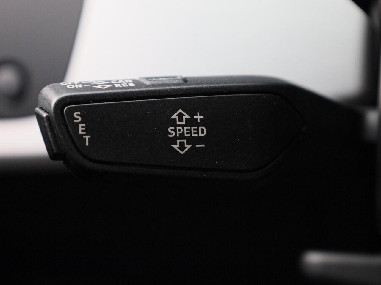 Audi A4 Avant 35 TFSI/150PK Launch edition Sport · S Line · Navigatie · Virtual Cockpit · Apple/Android Car Play · 18'' · Leder/stof ·