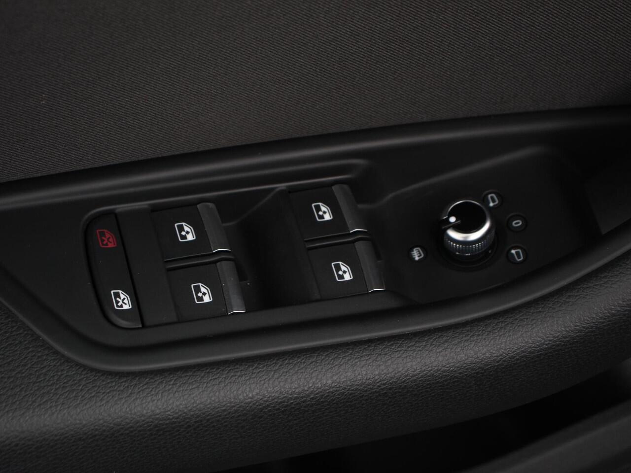 Audi A4 Avant 40 TFSI 204pk Prestige Plus S-Tronic | Navigatie | Climate Control | Camera | Electrisch bedienbare achterklep | Virtual Cockpit | Led | Dab | Stoelverwarming