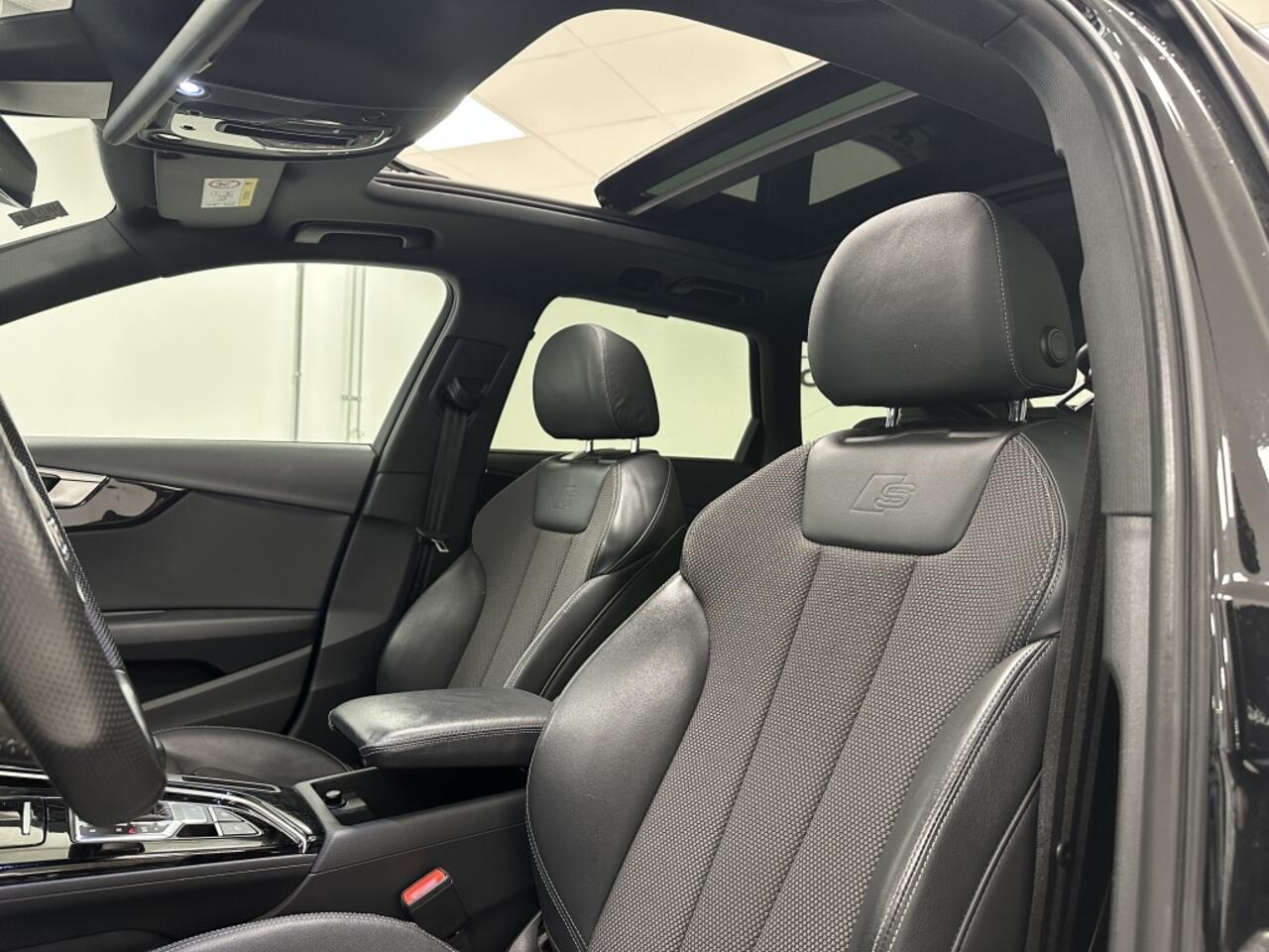 Audi A4 Avant 35 TFSI S Line | Panoramadak | Virtual Cockpit | Achterklep elek