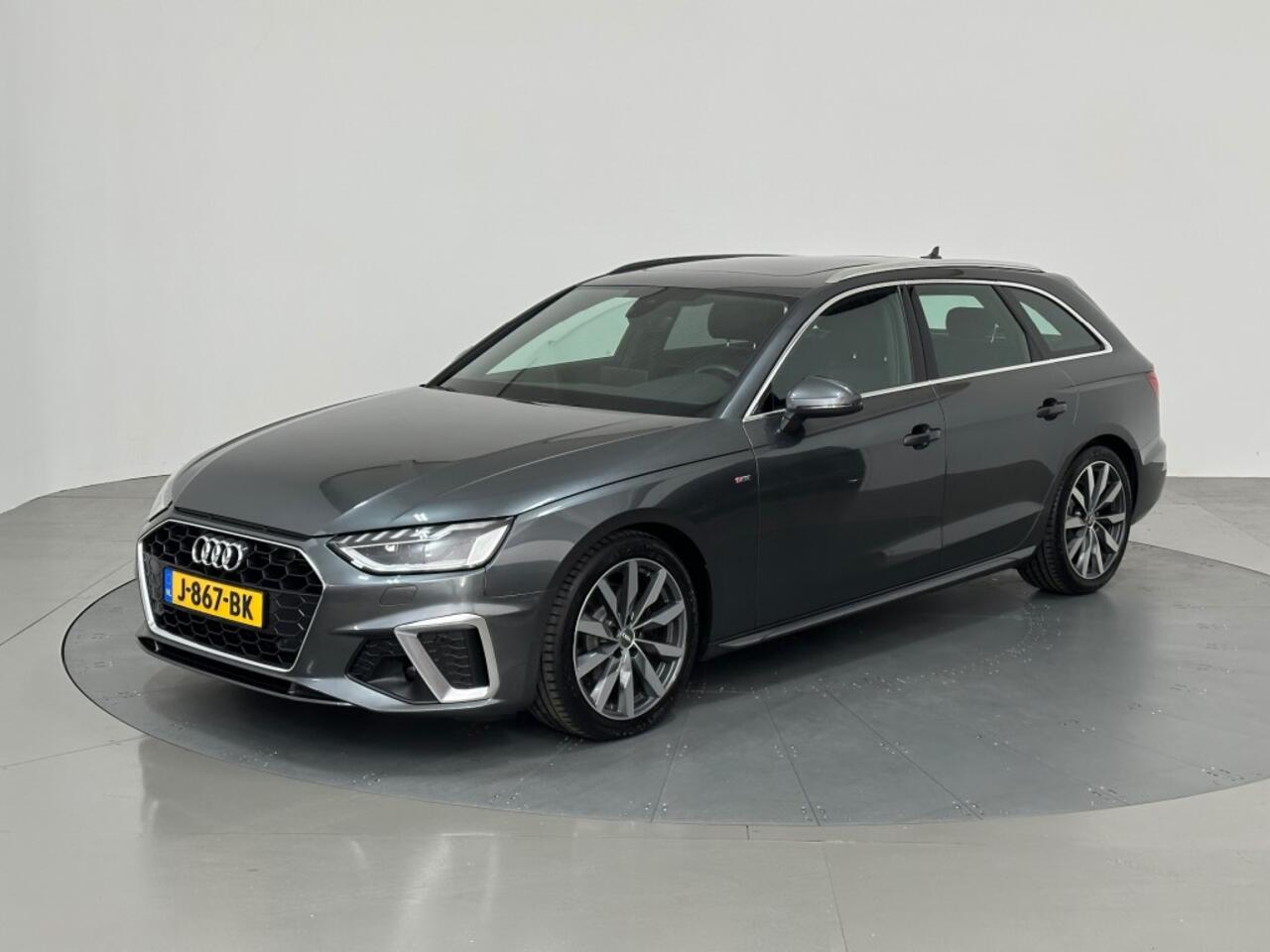 Audi A4 35 TFSI LAUNCH EDITION SPORT PANORAMADAK
