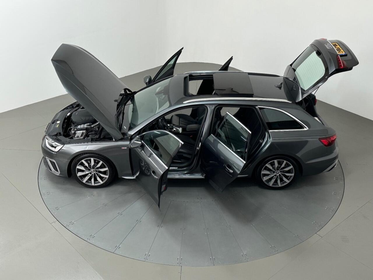 Audi A4 35 TFSI LAUNCH EDITION SPORT PANORAMADAK