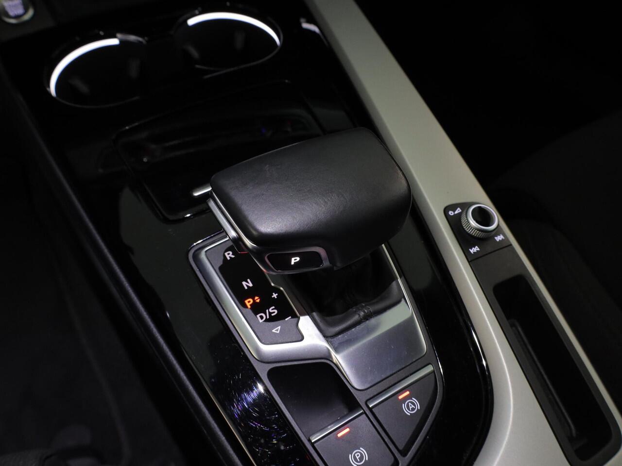 Audi A4 Avant 35 TFSI Launch edition Business 1.5TSI 150pk AUT| Navi | 17'LMvelgen |