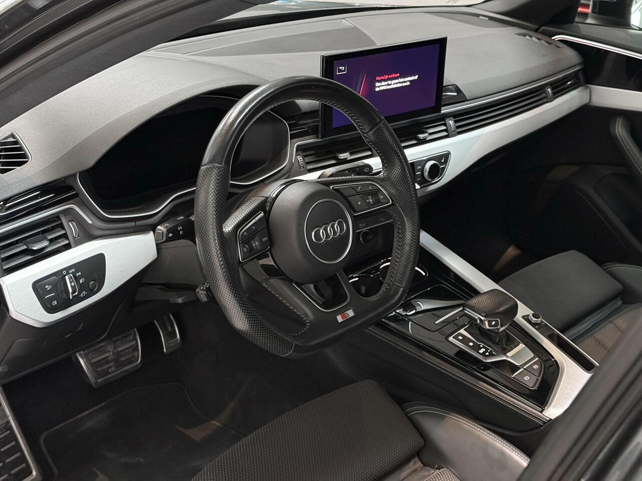 Audi A4 Avant 35 TFSI S edition - PANORAMADAK - STOELVERWARMING - TREKHAAK - LED - CARPLAY - AUTOMAAT - ZWART OPTIEK