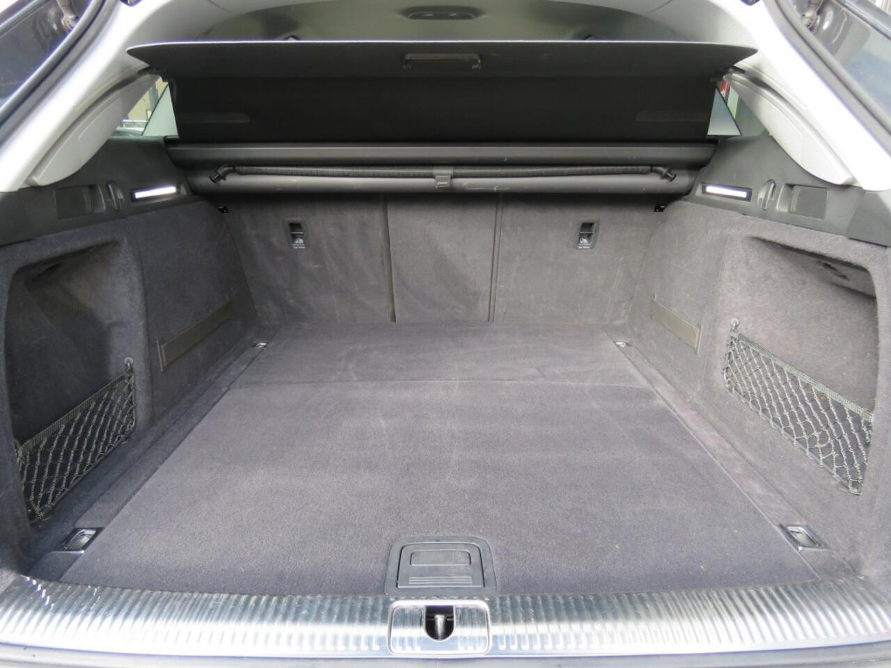 Audi A4 AVANT 35 TFSI S-Tronic aut. BNS EDITION / Trekhaak / Sportstoelen / BOVAG garantie