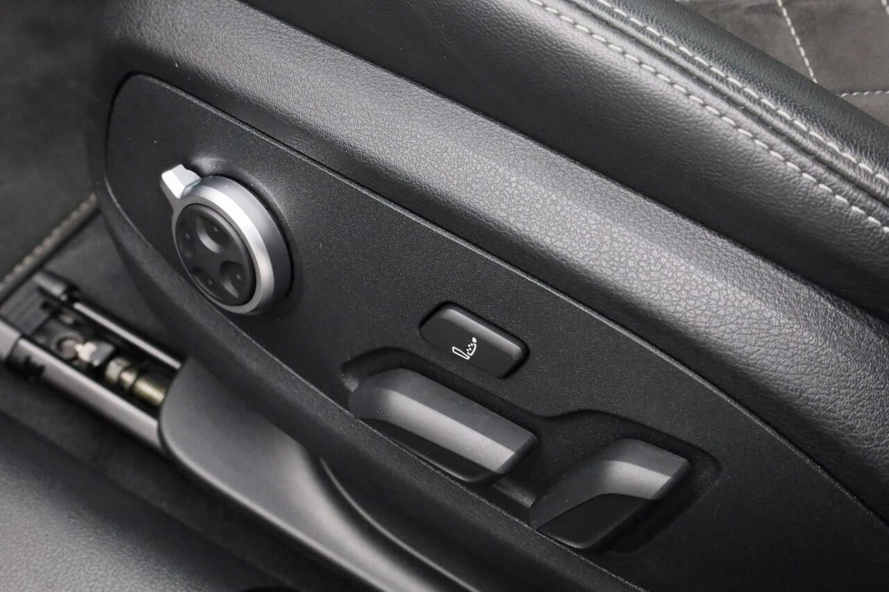 Audi A4 Avant 45 TFSI 265 pk S-tronic quattro S edition | S-line| Matrix LED | Bang & Olufsen | Elektr. verstelbare stoelen | Achteruitrijcamera | Massage